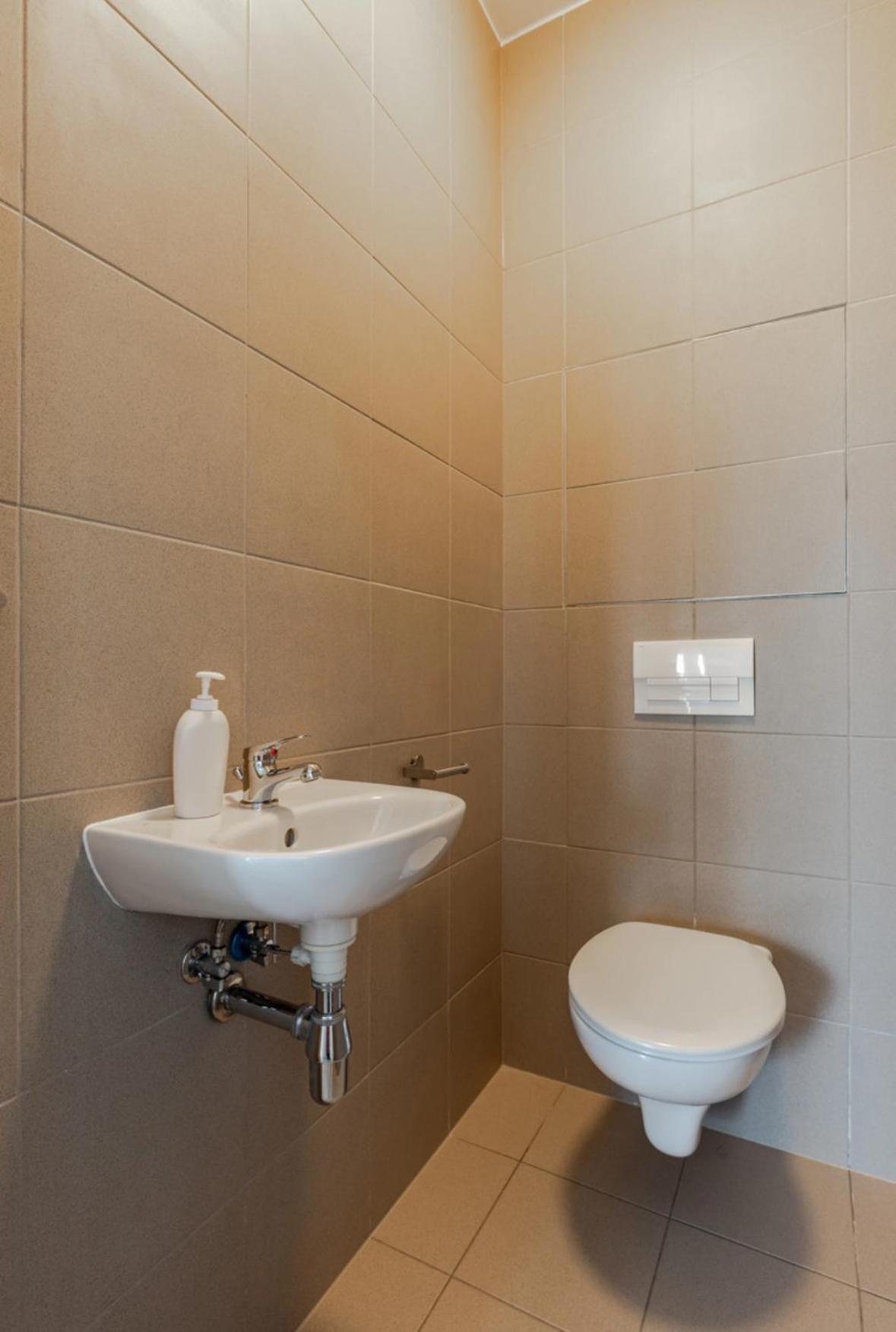 Magnolie Suite Presidential Garden Free Parking Bratislava Exterior foto